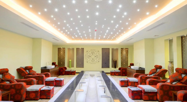 River Palace Hotel & Spa, Buchen Sie Resort Resorthotels in Kandal, Resort