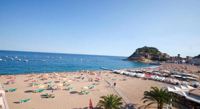 Апартаменты с 3 комнатами с видом на море Lets Holidays INCREDIBLE APARTMENT WITH AMAZING VIEWS