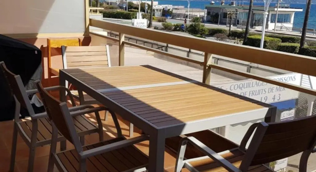 2 Piéces Clim Face a la plage vue Mer, Забронировать Апартаменты/квартира Отели Кавалер-сюр-Мер с парковкой, рядом с Пляж Кавалер-сюр-Мер, Парковка