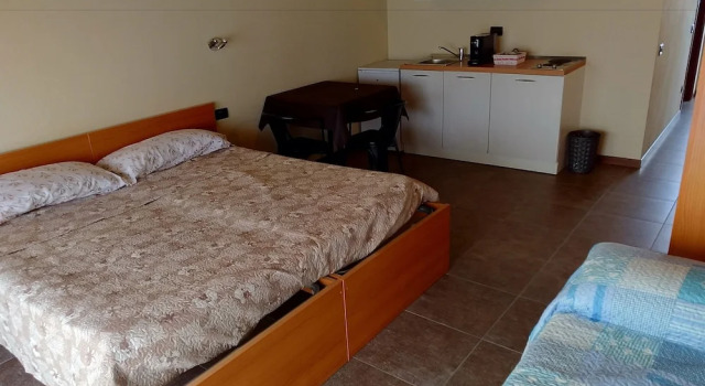 Residence Tre Pini, Buchen Sie Ferienwohnung Carate Brianza Lombardei