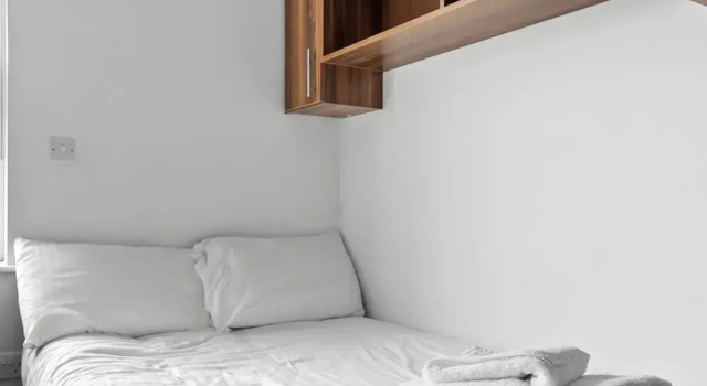 5 Bed Apartment @ Derriford Stays by Pureserviced, Varaa Huoneisto Asunnot kohteessa Merseyside, Huoneisto