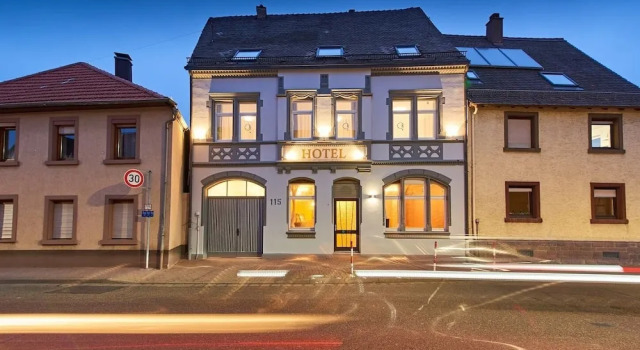 Hotel Phoenix