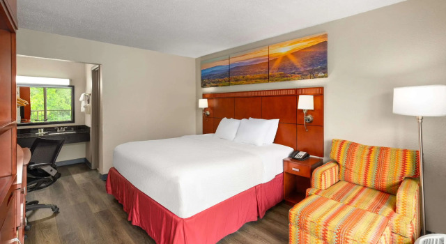 Days Inn by Wyndham Knoxville East, Prenota Hotel Hotel a Tennessee con piscina, Piscina