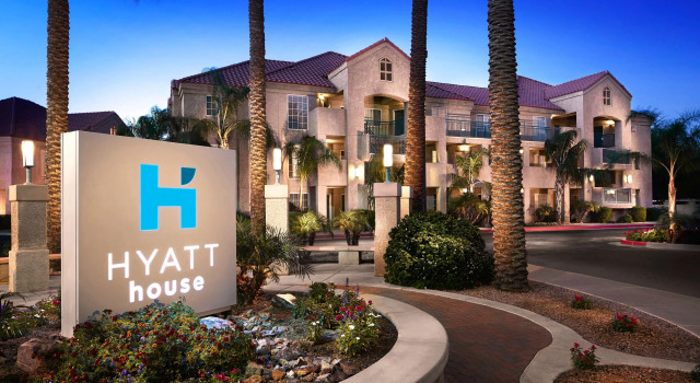 Hyatt House Scottsdale Old Town, Забронировать Отель Отели Скотсдейл с бассейном, рядом с HavenHealth of Scottsdale, Бассейн