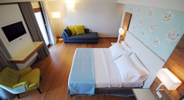Номер Prestige с балконом и с красивым видом из окна Hotel Eden