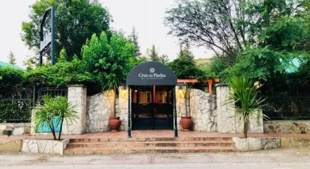 Hotel Cruz de Piedra, Забронировать Отель Отели Потреро-де-лос-Фунес с бассейном, Бассейн