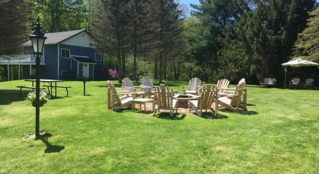 Коттедж с 2 комнатами Mountain Treasure Bed and Breakfast