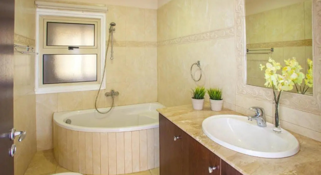 Appartamento Mackenzie Beachfront Eftyhia Suite