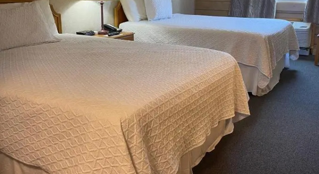 Четырёхместный номер Standard Paddle Wheel Inn