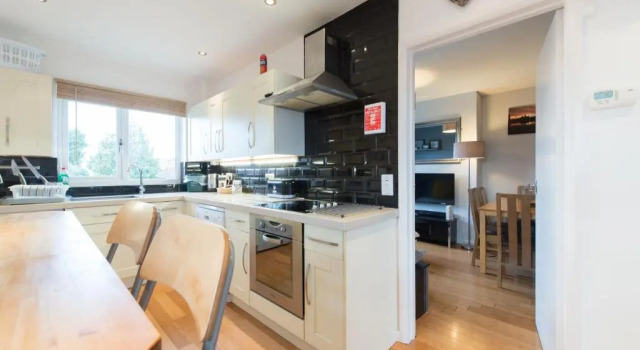 Chesterton Court Apartment, Varaa Huoneisto Asunnot kohteessa Merseyside, Huoneisto