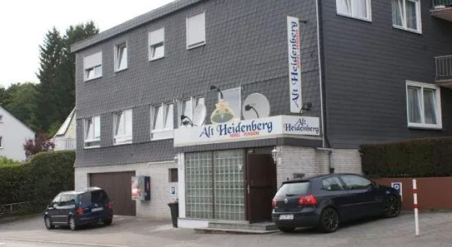 Hotel-Pension Alt-Heidenberg, Забронировать Отель Зиген Северный Рейн-Вестфалия