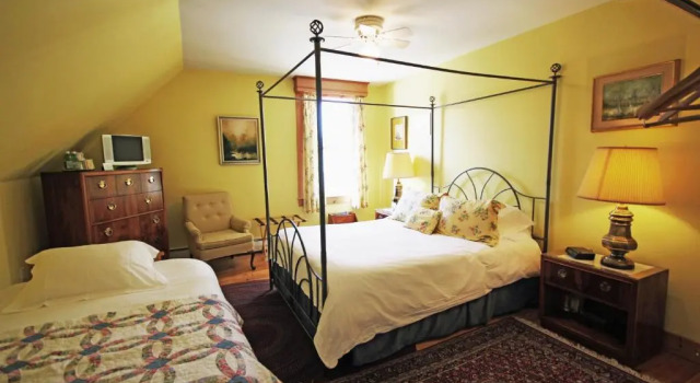 Номер Superior Highland Lake Inn