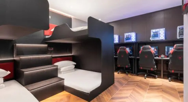 Кровать в общем номере YueTa X E-Sports Hotel (Guangzhou South of Pearl River Binjiang East Road Subway Station)