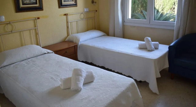 Ad1000 in Oliva With 2 Bedrooms and 1 Bathrooms