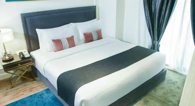 Номер Deluxe Noble Cebu Hotel