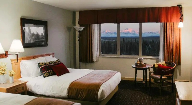 Номер Standard с видом на горы Talkeetna Alaskan Lodge