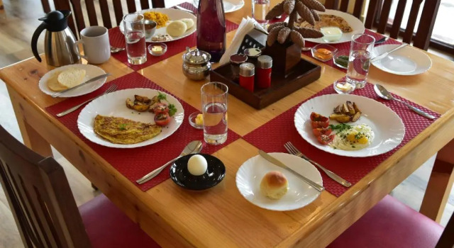 Rosa Parvada Mukteshwar, Rezervovat Hotel Mukteswar Uttarakhand
