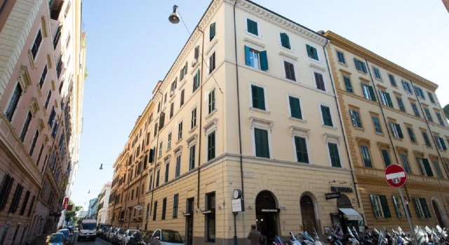 Crosti Hotel