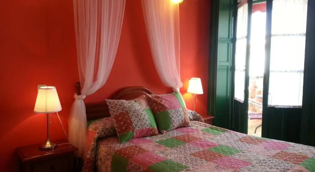Двухместный номер Standard с балконом Hostal El Faro