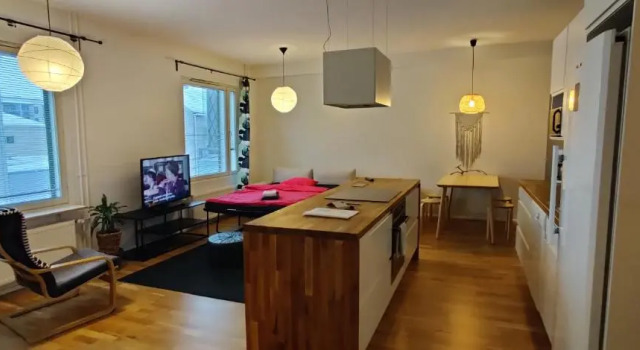 City center apartment with sauna, Rovakatu 13, Забронировать Апартаменты/квартира Отели Рованиеми с парковкой, рядом с Rovaniemi Church, Парковка