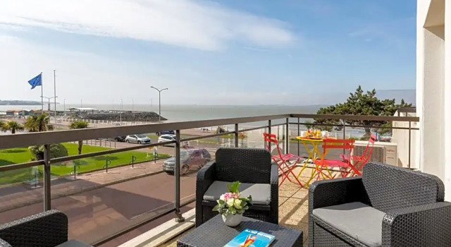 Семейный номер Standard с видом на море Best Western Hôtel Royan Océan