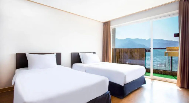 Люкс Royal с видом на горы Kensington Resort Chungju