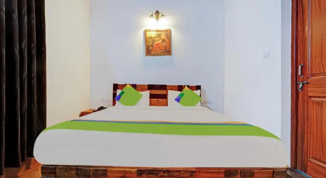 Номер Deluxe Treebo Alaka Rester Homestay, 5 mins to Raja Seat Garden