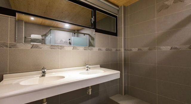 Двухместный номер Deluxe с балконом 杉杉行旅 Araucaria Residence
