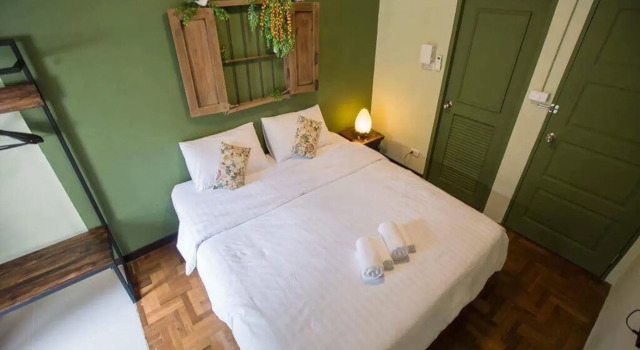 Iroom Boutique House, Забронировать Бутик-отель Чиангмай провинция Чианг Май, рядом с Торговый центр Maya Lifestyle