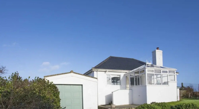 HEATHERBANK, Book Hotel Amlwch Anglesey