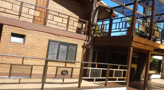 Passaro Suites Hotel