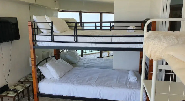 Burleigh Esplanade Beachfront Apartments, Book Lejlighed SPA-hoteller i Miami, SPA