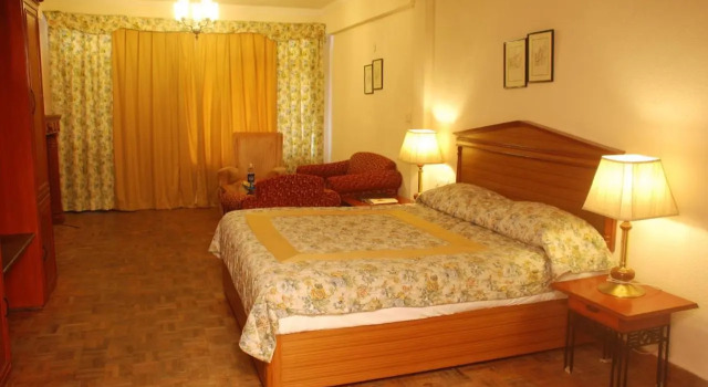 Classic The Mall Hotel, Rezervovat Hotel Nainital Uttarakhand