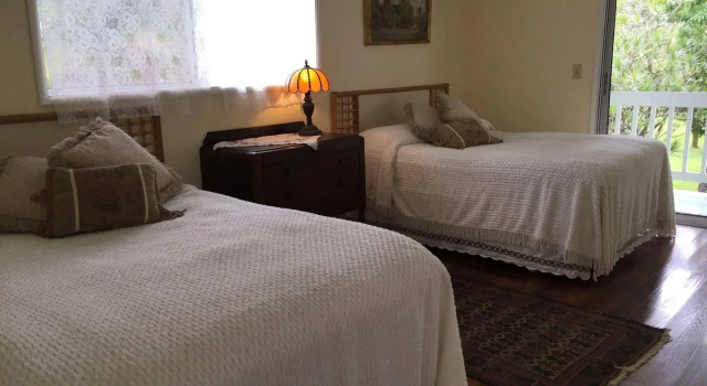 Lava Tree Tropic Inn