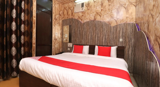OYO 28162 Hotel Dr Plaza, Buchen Sie Hotel Bhatinda 