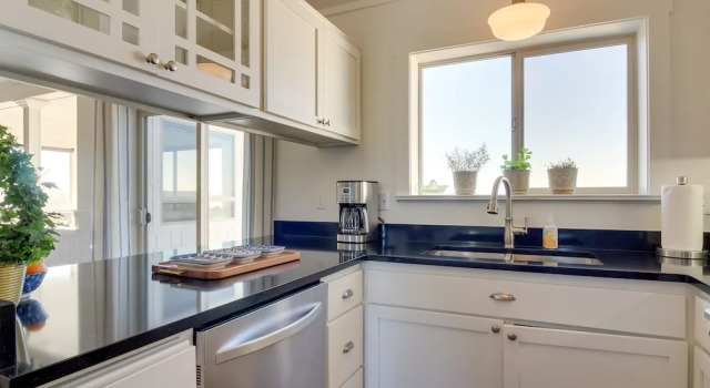 Scenic Bandon Vacation Rental w/ Beach Access!, Varaa Lomakoti Bandon Oregon Coast