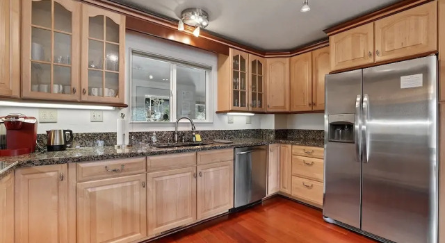 Коттедж с видом на горы Hall Court Manor - Hot Tub, Pet Friendly, Pool Table!
