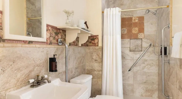 Двухместный номер Deluxe Centrella Hotel, a Kirkwood Collection Hotel