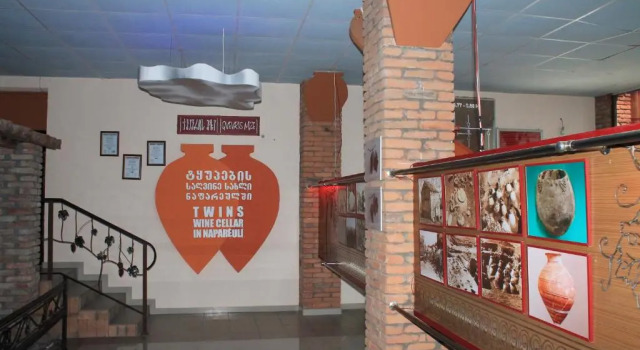 Twins Wine House, Book Hotel Hotels in Telavi with a Pool, Swimming Pool