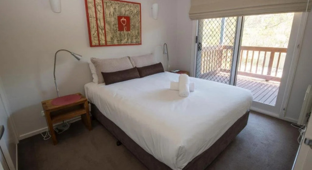 The Lakes Beachfront Holiday Retreat, Book Hotel 4-stjernede hoteller i Gippsland, 4*
