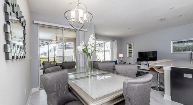 8986stid 4 Bedroom Townhouse, Buchen Sie Ferienhaus Hotels in Four Corners mit Pool, Schwimmbad