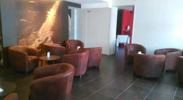 Auberge de la Tour, Book Hostel / Vandrerhjem Hoteller i Cantal med morgenmad, Morgenmad