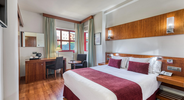 Senator Huelva Hotel