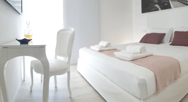 ViVihome, Забронировать Отель Поццалло Долина Ното
