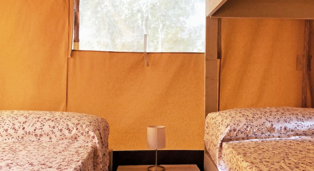 Veragua. Glamping y Apartamentos turísticos, Забронировать Кемпинг Отели La Vera с парковкой, Парковка