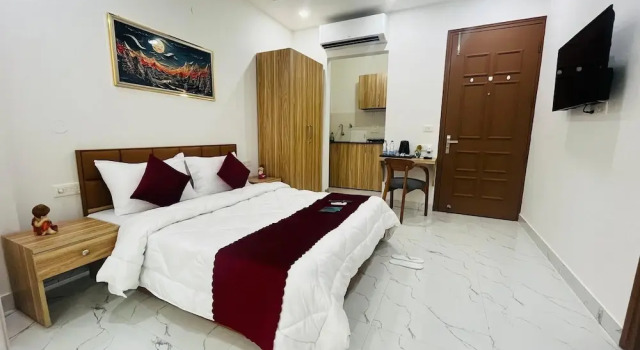 Апартаменты Standard The Lodgers Luxury 1 BHK Serviced Apartment in Gurugram Near Millennium City Centre Metro
