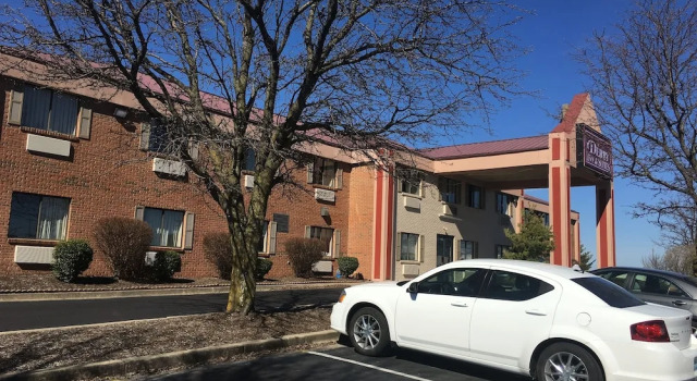Derby Inn & Suites, 预订 酒店 尼古拉斯维尔 肯塔基州
