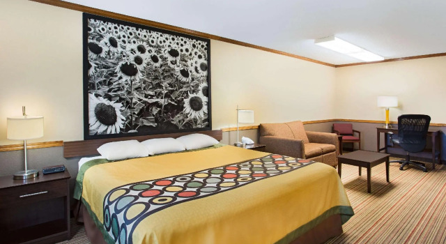 Двухместный номер Standard Super 8 by Wyndham New Hampton
