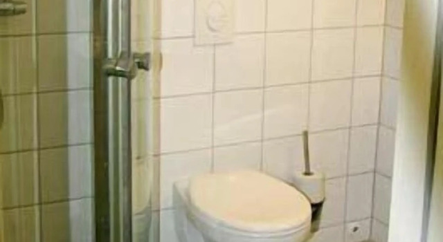 Кровать в общем номере (женский номер) Bodø Hostel