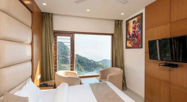 Номер Deluxe с красивым видом из окна Shining hills by Lawrence Hotels